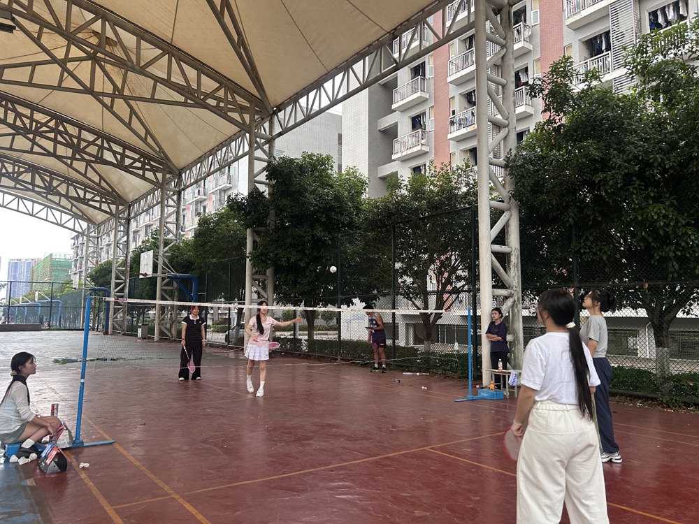 羽毛球比赛现场