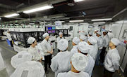 东莞新能德牵手机电工程学院，师生参访共促校企合作