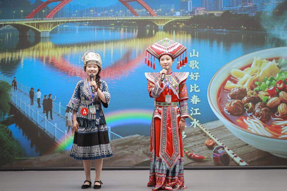 特等奖获得者、大学生选手 苏琳、陈柳鑫