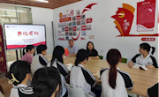 贸易与旅游管理学院举办“书记有约”座谈会