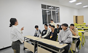 贸易与旅游管理学院开展“朋辈帮扶，学业辅导”活动