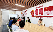 贸易与旅游管理学院2022网络营销与直播电商2班开展 “传承红色基因，弘扬英烈精神”主题团日活动