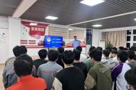 “石榴籽”辅导员工作室开展“民族团结一家亲 法治教育共成长”宣讲活动