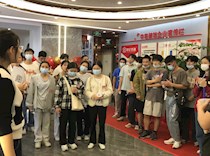 艺术学院建筑团队师生赴广西品匠家居装饰集团参观学习